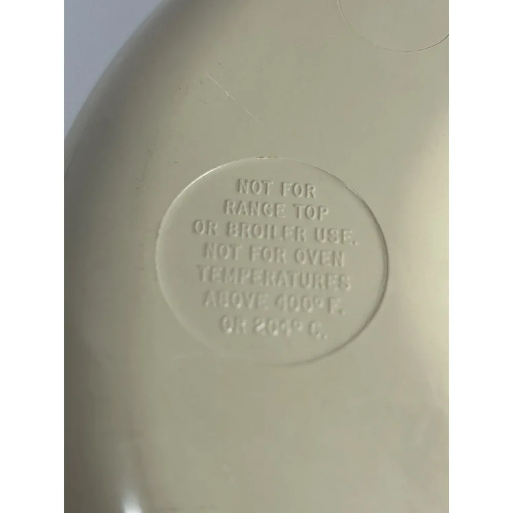 Anchor Hocking Microware Tan Bundt Pan and 6 Cup Muffin Egg Poacher PM459 PM447